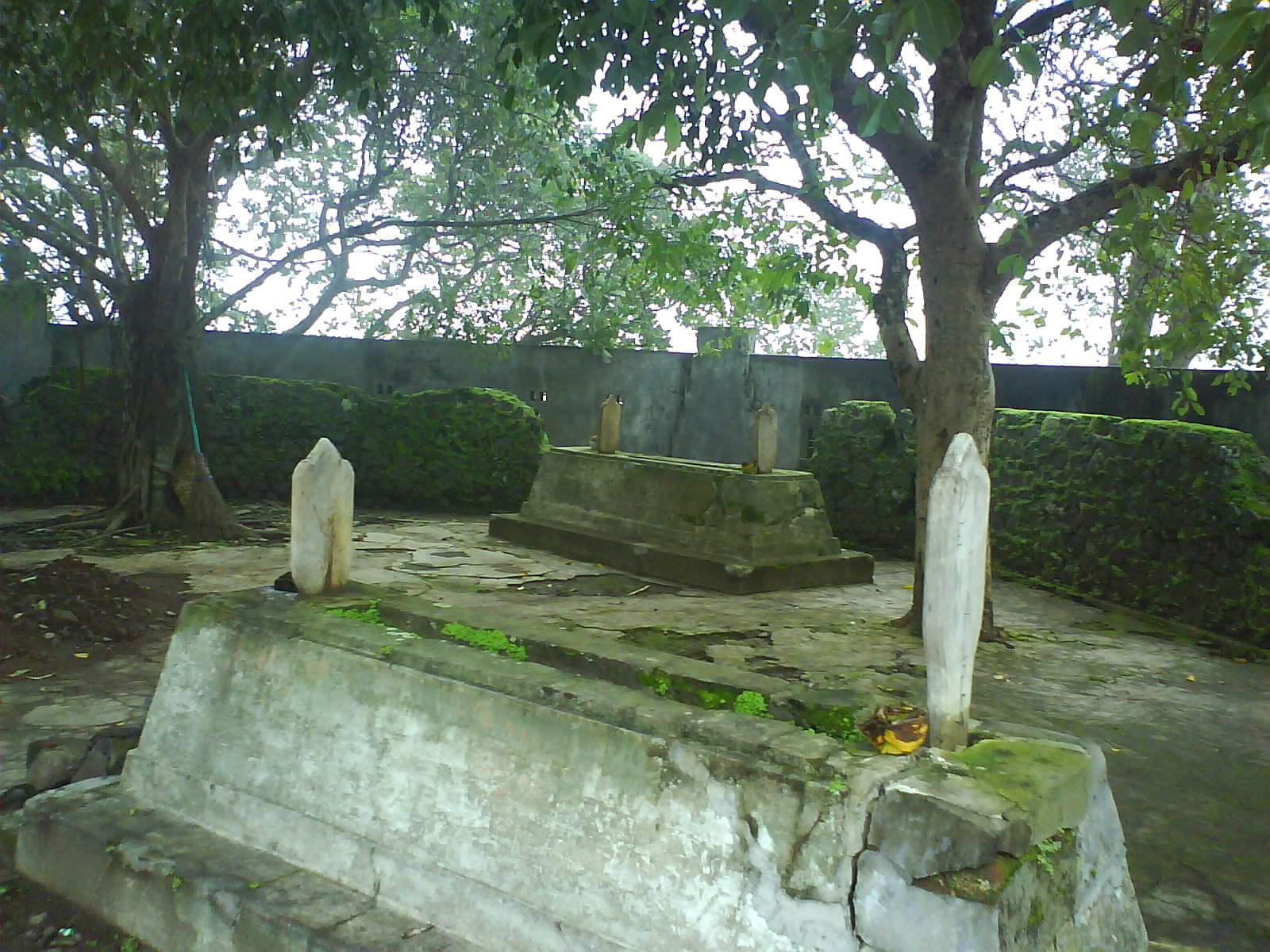 Gambar Entri
