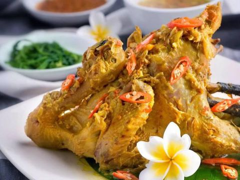 diah_manu-pata-uni.jpg