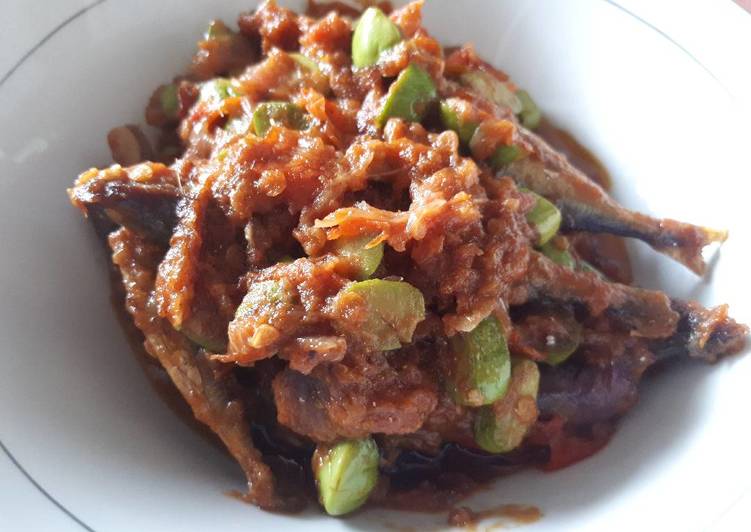 Gambar Entri