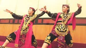 roro_1TariGlipangProbolinggoJawaTimur.jpg