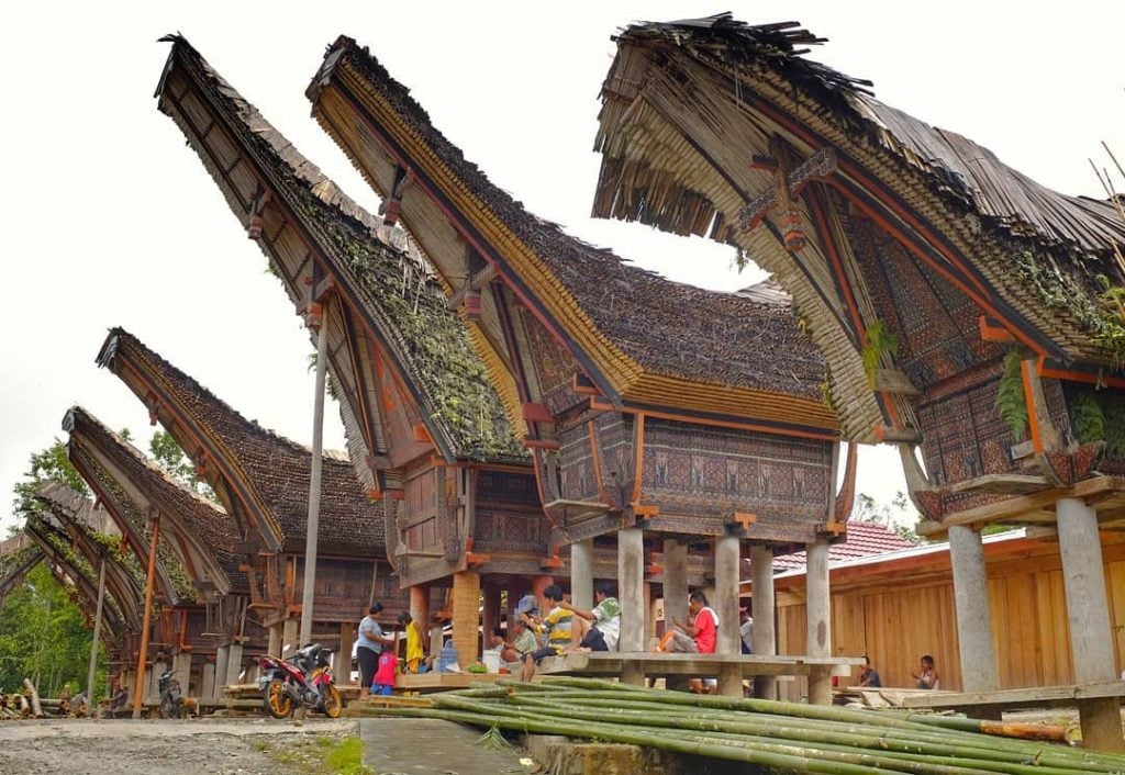 kianasarayu_Rumah-Adat-Tongkonan-4_1779195335.jpg
